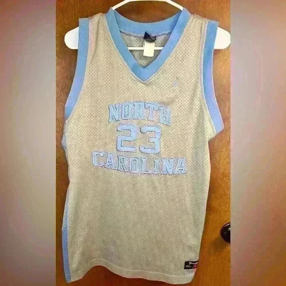 Jordan Other - Vintage North Carolina Tarheels Michael Jordan #23 Boys Sz XL 20 Jersey